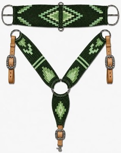 Ensemble de harnais pour cheval EQUIPRO en perles violettes avec motif diamant, boucles en laine et cuir, fabriqué dans l'Uttar Pradesh - Product Image 1