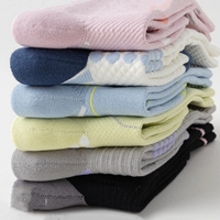 Chaussettes de sport réfléchissantes spéciales pour la course nocturne, absorbant la transpiration, anti-usure, lumineuses pour l'extérieur – Vente en gros fabricant