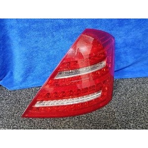 ไฟท้ายด้านขวาแบบรวมภายนอกสำหรับรถยนต์ S-class (A2218200664) - Product Image 1