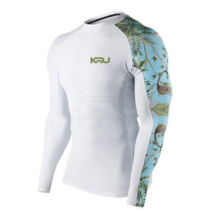 Rashguard à manches longues pour homme, respirant et flexible, en Spandex/Polyester, idéal pour l'entraînement, la course et les activités sportives. - Product Image 3