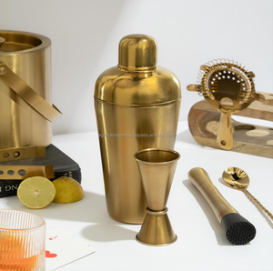 ชุดเชคเกอร์ค็อกเทลสแตนเลสสีทองพร้อมขาตั้ง – ชุดบาร์เทนเดอร์ 10 ชิ้นสำหรับบาร์ที่บ้าน - Product Image 1