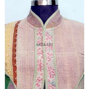 Nouvelle arrivée, veste ethnique pour femmes, veste courte respirante et écologique en coton indien fait main, patchwork multicolore Kantha vintage - Product Image 3