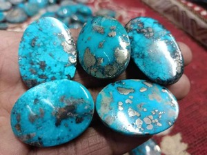Magnifique Cabochon de Turquoise Iranienne à Taille Brillante, Matrice Bleu-Marron, 20-45mm, Pierre Précieuse Libre pour la Fabrication de Bijoux, Aamna Gems - Product Image 3