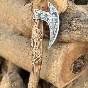 Hache à barbe en acier au carbone gravé, lame de 4 3/4 pouces, qualité industrielle, manche en bois, hache tomahawk pour le camping et le bushcraft - Product Image 2