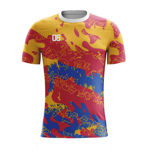 Ensemble d'uniformes de football personnalisés pour hommes, maillot de football, sublimation, entraînement sportif, t-shirt et short à séchage rapide, ensemble d'uniformes de football pour adultes - Product Image 1