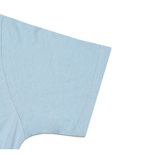 Camiseta de Mujer Elegante, Minimalista, Básica, Duradera, Antiarrugas, Resistente a la Humedad, Transpirable y Suave de la Marca Solid Trader - Product Image 2