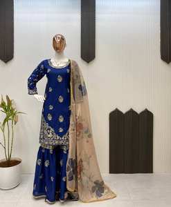 Conjunto de traje Sharara de seda Chinon bordado con dupatta de organza con estampado digital y adornos de lentejuelas, atuendo Salwar Kameez para bodas. - Product Image 6