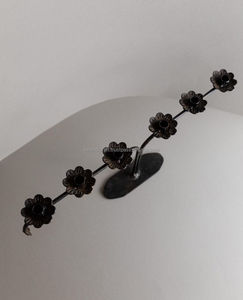 Plateau en aluminium de finition noire de qualité supérieure feuille martelée conception perlée accessoire décoratif pour la maison de noël fait à la main résistant à la chaleur - Product Image 4