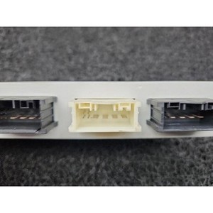 ECU และโมดูลคอมพิวเตอร์มือสองสำหรับรถยนต์ซีรีส์ 5 รุ่น 61357284597 - Product Image 5