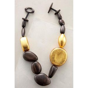 Collier artisanal en résine et bois, bords lisses, composants de bijoux - Product Image 2