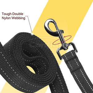 Laisse réfléchissante pour animaux de compagnie, sangle haute visibilité avec poignée confortable, clip métallique sécurisé pour les promenades nocturnes et les voyages - Product Image 4