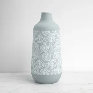 Modern Handmade Aluminum Flower Vase Elegant Interior Decoration Product for Home Decor Retailers Furniture Stores Architects - Product Image 3