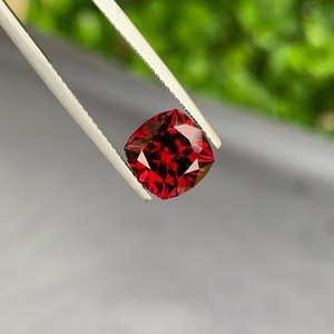 Pierre précieuse naturelle de grenat rhodolite rouge taillée avec précision, pierre précieuse de qualité supérieure pour la fabrication de bijoux - Product Image 4