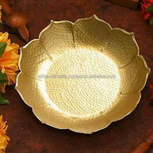 Cuenco Decorativo Urli con Acabado Antiguo para Festivales Tradicionales Indios y Centros de Mesa para Bodas - Product Image 2