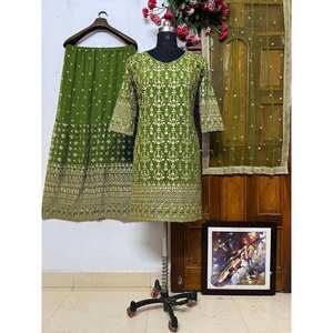 Top y parte inferior hermosos del desgaste del Partido de las mujeres con el sistema de Dupatta - Product Image 1