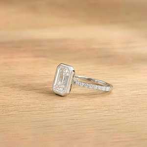 Solid Gold 10k 14k 18k New Design Emerald Brilliant Cut Diamond Pave Ring Lab Created Diamond Ring for Women Fine Diamond Ring - Product Image 4