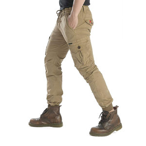 Pantalon cargo et pantalon de travail pour homme, design multi-poches, motif uni, construction durable, qualité professionnelle, style tendance. - Product Image 2