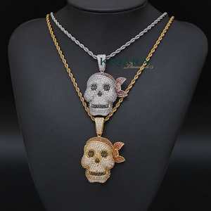 Pendentif Crâne en Argent 925 Plaqué Or 18K avec Moissanite, Style Hip-Hop Unisexe, Breloque Thème, Coupe Ronde Brillante - Product Image 4