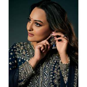 Vestido Lehenga Choli de Seda Azul de Diseñador con Dupatta, Talla M, Estilo para Fiestas - Product Image 5