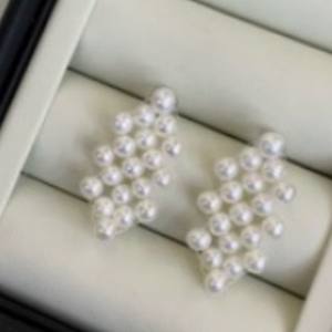 Manufacturer Wholesale S925 Silver Fashionable Stud Earrings Versatile Peacock Green Natural Pearl for <b>Birthday</b> Gift Gift <b>Box</b> - Product Image 4