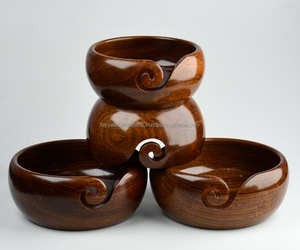 Cuenco de madera con diseño de resina Eleve la configuración de su mesa con Este cuenco de madera único hecho a mano - Product Image 4