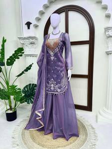 Ensemble Salwar Kameez traditionnel pour femme, couleur violette, broderie, dupatta, occasion mariage, style Inde Pakistan, tissu Simmer, doux - Product Image 2