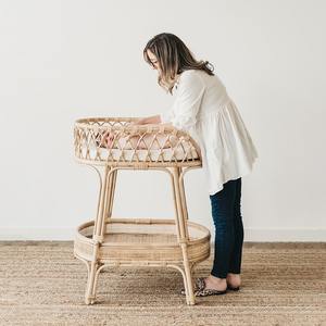 Muebles para bebés hechos a mano, cambiador de mimbre natural en oferta, mesas para cambiar pañales a precio económico - Product Image 5