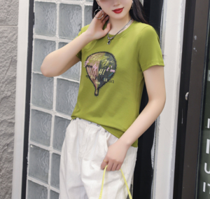 เสื้อยืดผู้หญิงแบบทางการขายส่ง ผ้าบาติก แต่งกระดุม คุณภาพสูง ผ้าฝ้าย 100% ดีไซน์ทันสมัย สไตล์หรูหรา - Product Image 2