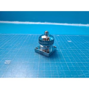 Vanne à diaphragme à montage en surface Swagelok SS-MSM-HFD3B-P60, utilisée comme pièce détachée pour équipement semi-conducteur Legacy - Product Image 2