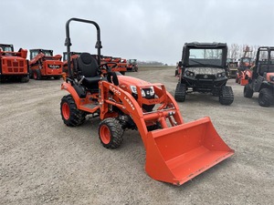 ปลดปล่อยความอเนกประสงค์ของรถตักล้อยางดีเซล Kubota BX23S รถตักล้อยางคุณภาพสูง รถแทรกเตอร์ขนาดเล็กพิเศษ รถแบคโฮ แรงยกสูง - Product Image 3