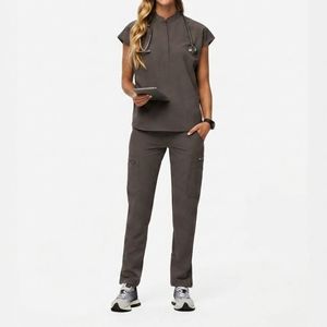 Custom Nurse <b>Scrubs</b> <b>Set</b> Breathable Medical Uniform Comfortable Hospital Workwear OEM High End Quality Wholesale <b>Scrubs</b> <b>Set</b> - Product Image 1