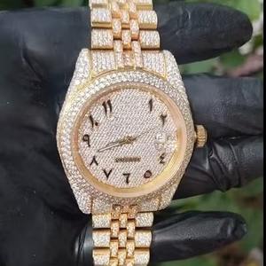 Reloj de diamantes de diseñador de la mejor calidad para mujer con bisel de cristal para fiestas nocturnas disponible al mejor precio del mercado. - Product Image 4