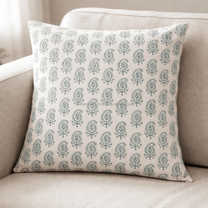 Housse de coussin carrée en coton indien imprimée, avec motifs bohèmes et tons naturels pour la décoration intérieure - Product Image 6