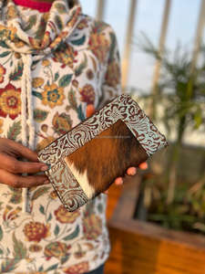 Nouveau véritable cuir de fourrure de vachette sculpture pochette coques de téléphone élégant nouveau Design à la main couleur Turquoise cuir occidental femmes portefeuille - Product Image 3