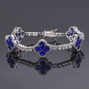 Bracelet en argent 925 pour femme avec saphir, taille brillant ronde, motif floral, sertissage clos, bijoux de luxe pour mariage, provenance Inde - Product Image 5