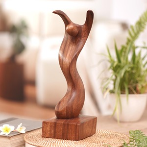 Sculptures en bois de style abstrait artisanal design personnalisé figurines en bois cadeau d'anniversaire unique - Product Image 4