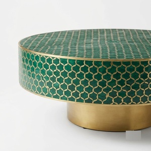Table basse ronde de luxe faite à la main avec incrustations en os, motif Targua marocain, base cylindrique en laiton brossé pour villa - Product Image 6