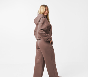 Survêtements pour femmes en gros, nouvelle collection, haute qualité, amples et respirants - Product Image 2