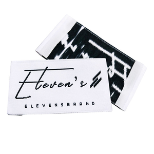 Étiquettes de col de vêtement personnalisées en polyester tissé à coudre avec marquage à chaud et bord découpé au laser, coupe droite, pliées - Product Image 6