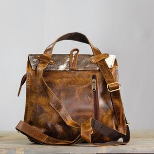 Mochila de Cuero Vacuno con Forma Cuadrada, Cierre de Hebilla, Correa de Hombro Desmontable, Estilo Vintage, para Uso Diario en Todas las Estaciones - Product Image 3