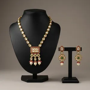 Parure de collier indien Polki Kundan plaqué or avec zircon, bijoux de mariée imposants avec boucles d'oreilles pour mariage et fête - Product Image 2