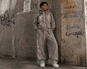 Ensemble survêtement streetwear personnalisé 2024 gris avec strass, coupe ample, fermeture éclair intégrale, tenue décontractée pour adultes, style automne - Product Image 2