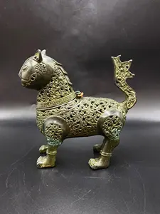 Brûleur d'encens Bakhoor d'inspiration traditionnelle avec une forme élégante pour les rituels quotidiens d'Oud - Product Image 3