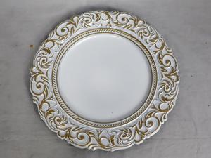 Elegantes Platos de Plástico Reutilizables al por Mayor para Decoración de Mesa de Boda, Diseño Duradero con Borde Dorado - Product Image 2