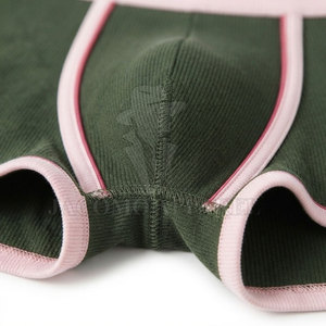 Calzoncillos bóxer clásicos de algodón para hombre, corte casual, tejido elástico suave, cintura cómoda, ropa interior para uso diario. - Product Image 6