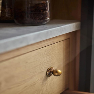 Antique Brass Cabinet Knobs Classic Vintage Flat <b>Drawer</b> <b>Pulls</b> <b>Drawer</b> Knobs Stylish Design Kitchen Cupboard Bathroom Metal Knobs - Product Image 4