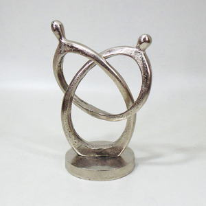 Sculpture décorative en aluminium de qualité supérieure, art métallique contemporain, figurine pour la décoration de salons, bureaux et hôtels de luxe - Product Image 3