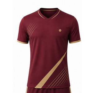 Tenue de football performante, maillot et short élégants avec tissu léger pour les entraînements et les matchs de compétition - Product Image 4