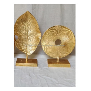 Nouveau design personnalisé ornements en métal sculpture cadeau de table avec base en métal pour les cadeaux et la décoration de la maison fournitures de fête - Product Image 5