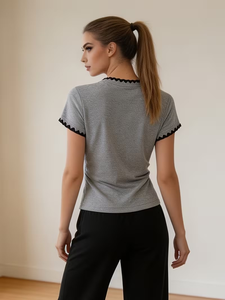 T-shirt da <span class=keywords><strong>donna</strong></span> a maniche corte girocollo con finiture in <span class=keywords><strong>pizzo</strong></span>, tinta unita, vestibilità slim, top casual primavera estate in cotone lavorato a maglia con stampa serigrafica - Product Image 4